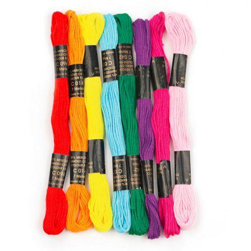 8 skeins of polyester yarn 7 m - Mexican 8 skeins of polyester yarn 7 m - Mexican