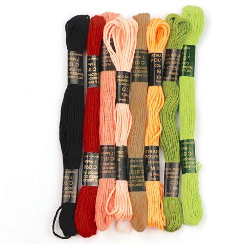 8 échevettes de fils en polyester 7 m - Automne 8 échevettes de fils en polyester 7 m - Automne