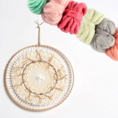 Round loom Ø 29 cm + 6 balls of wool