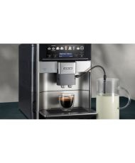 Macchina per caffè espresso completamente automatica