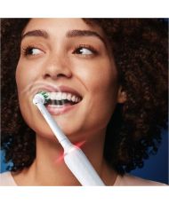 Spazzolino elettrico ORAL-B - 3 testine incluse - bianco - senza filo