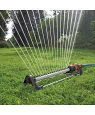  GARDENA Aqua L oszillierender Sprinkler – Fläche 280 m² – Reichweite max. 18 m – UV- und frostbeständig