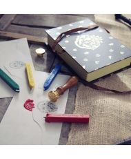 Wax stamp box with 4 wax sticks and accessories