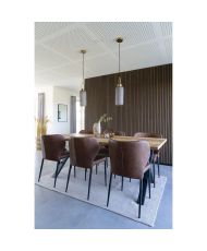 2 chaises de salle à manger large en cuir synthétique marron clair avec pieds noirs