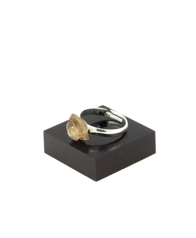 Crude oil quartz ring silver plated 9.31 carats Crude oil quartz ring silver plated 9.31 carats