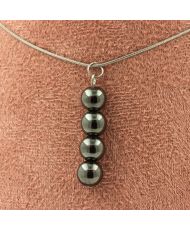 Halskette mit 4 Hämatitperlen 8 mm Edelstahlkette