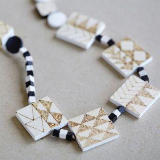 12 wood beads square 30 x 3 mm