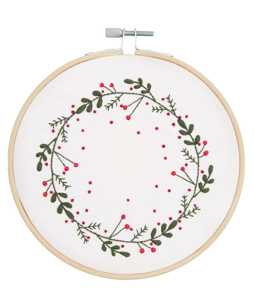 Kit broderie couronne de feuilles et baies Kit broderie couronne de feuilles et baies