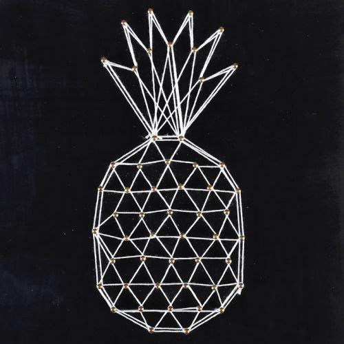 Cuadro negro de madera String Art - Piña 22 x 22 cm Cuadro negro de madera String Art - Piña 22 x 22 cm